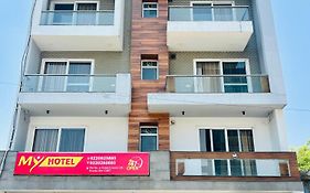 My Hotel Sector 23 Near Yashobhoomi Dwarka